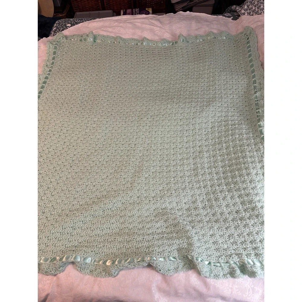 HANDMADE CROCHET BABY BLANKET/AFGHAN  Pastel Mint Green 40